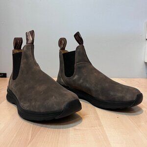 NIB Blundstone 2144 active chelsea - rustic brown. AUS7 / M8 / W10